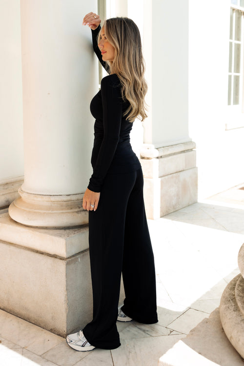 Wide leg